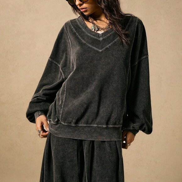 Casual Women's loose Trousers & Sweatshirt Two-Piece set - Picture 4 of 8